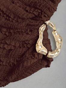 Sweetra 女士新款春夏不对称单肩纹理面料上衣，带金属纽扣装饰，适合海滩度假 - 咖啡棕 - 查看 6