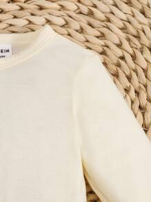 SHEIN 新生儿男女宝宝三件套纯白色按扣式优雅简约时尚舒适可爱长袖连体衣礼盒套装，秋冬季 - 彩色 - 查看 4