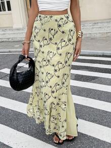 SHEIN Frenchy Women's Elegant Floral With Sequin Embroidery Mermaid Skirt, Contrasting Floral Embroidery Patterns,Elegant And Fashionable For Commuting,Sequin Embroidery Craft Chiffon Fabric,Elegant And Romantic Commuting,Elegant Fishtail Skirt,Ruffle Hem Design Winter Green Christmas - Green - View 7