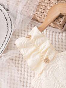 SHEIN Conjunto de 2 piezas para niñas preadolescentes: Top de tirantes con textura y borde de volantes + pantalones cortos