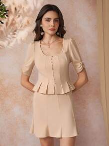 Amorya Set elegante di top corto e gonna da donna di alta gamma, dal design slim fit con colletto quadrato, adatto per l'ufficio, il casual e l'estate