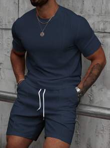 Manfinity CasualCool 男士夏季基本款纯色针织休闲圆领短袖两件套西装，适合日常休闲穿着，适合送给老公和男朋友的礼物男士两件套休闲短套装男士套装男士两件套服装两件套男士套装蓝色男士夏季运动服 - 藍色 - 查看 1