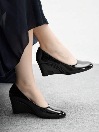 CUCCOO BIZCHIC 女士黑色经典简约厚底高跟鞋