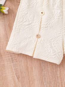 SHEIN Conjunto de 2 piezas para niñas preadolescentes: Top de tirantes con textura y borde de volantes + pantalones cortos
