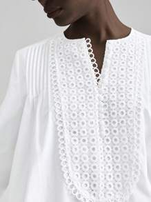 Ontre Vestido casual y elegante de mujer con cuello en V, mangas farol, ribete de volantes. Vestido minimalista y elegante color blanco corte evasé