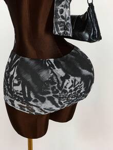 Amplova Enge, rückenfreie Midikleid aus Tigermuster-Mesh mit Kuhltrichter-Ausschnitt und drapiertem Ausschnitt, vielseitiges Design