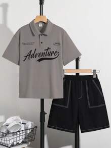 SHEIN Little Byeori 青少年男孩休闲舒适学院风简约时尚个性化字母印花短袖 Polo 衫、针织上衣和梭织短裤套装，适合春夏季、日常穿着、运动、外出、学校、聚会、节日、拍照、返校季 - 灰色 - 查看 2