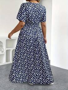 EMERY ROSE Plus Size Unique Floral, Fashionable Sexy V-Neck Polka Dot Short Sleeve Dress, Bohemian Dress - Blue and White - View 2