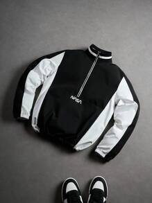 Manfinity Campus Court 男士长袖运动棒球夹克，撞色半拉链立领夹克，字母图案，可调节抽绳下摆，适合日常穿着、户外、运动、休闲、上学、派对、音乐节等场合。可作为礼物送给朋友和男友。男士四分之一拉链，黑白夹克，足球夹克，个性化球类夹克，秋季款。 - 黑色 - 查看 4