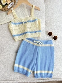 SHEIN Conjunto de 2 peças com Top de Malha Vazado e Shorts Listrados para Meninas Pré-Adolescentes - Multicolorido - Visão 1