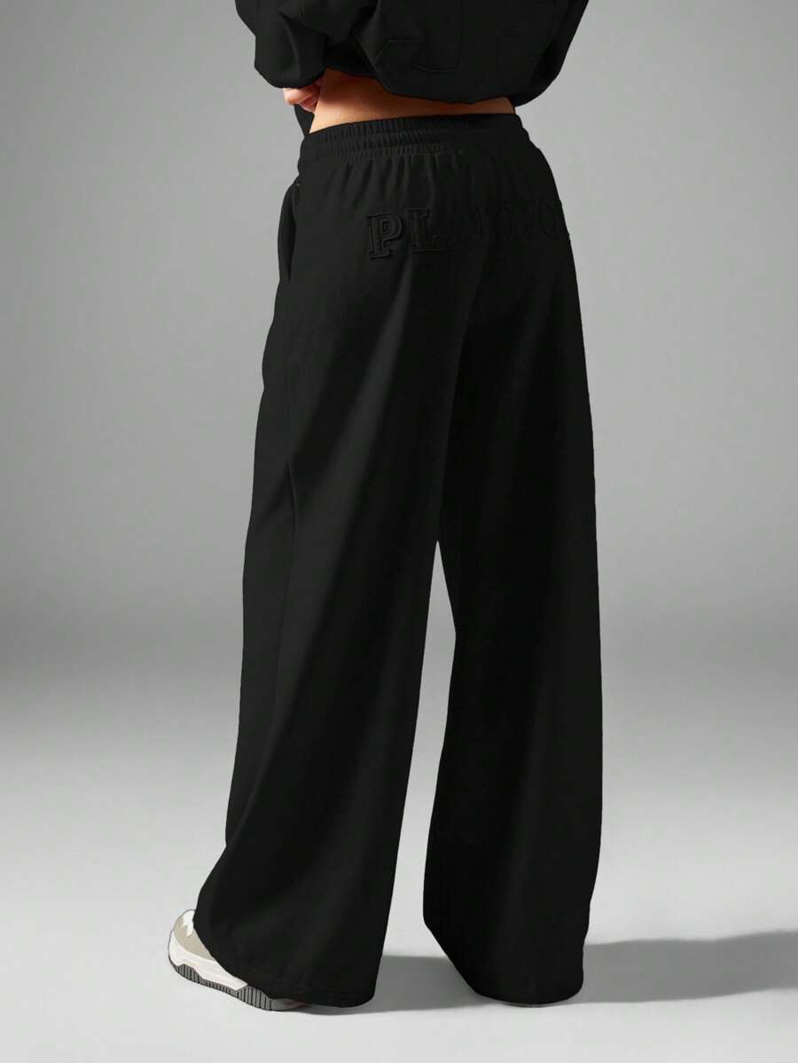 Missguided x Playboy 宽腿慢跑裤，带刺绣徽标细节，休闲家居裤，秋冬宽松版型，松紧腰，舒适街头裤 - 黑色 - 查看 1