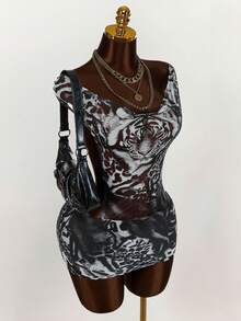 Amplova Enge, rückenfreie Midikleid aus Tigermuster-Mesh mit Kuhltrichter-Ausschnitt und drapiertem Ausschnitt, vielseitiges Design