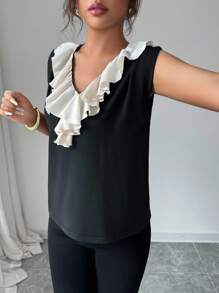 EMERY ROSE Women's French Chic Commuting Contrast Color Ruffle Trim Camisole - Black - View 3
