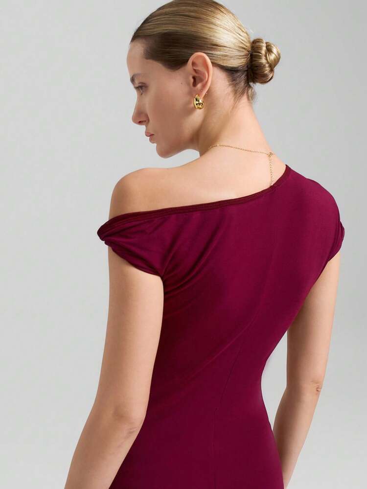 Elegant Design, Knitted Fabric, Modal Material, Asymmetric Shoulder, Twist Detail, Women's Long Dress, Spring/Summer Wear, Casual Outfit, 2025 New Arrival