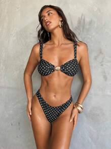 Aloruh 3件套女士复古波点比基尼套装,性感优雅浪漫泳装,包括迷你抹胸上衣、系带上衣、迷你丁字裤和迷你荷叶边裙。波点泳衣,女士两件套泳装,两件式比基尼沙滩装,两件式裙装泳衣,女士泳装。 - 黑與白 - 查看 8