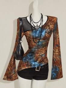 SHEIN ICON 复古图案印花网眼嵌件不对称修身喇叭袖 T 恤 - 卡其色 - 查看 1