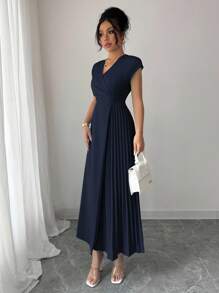 Elenzga 女士优雅简约 V 领褶饰腰部喇叭下摆落肩长裙，适合通勤、办公室、休闲、度假、下午茶，纯色 - 藏蓝色 - 查看 6
