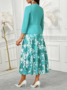 SHEIN Lady Completo da donna con vestito midi con stampa astratta a onde, semplice, collo rotondo, con cintura, adatto per occasioni come uscite, feste, compleanni, eventi, ufficio, chiesa, matrimoni, vacanze. Vestiti casual e formali per donna, adatti per cerimonie, ufficio, lavoro, matrimoni, vacanze.