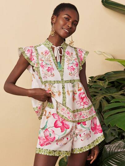 Travachic 2pcs Women White Floral Printed Loose Shirt & High Waist Shorts Set,Summer Boho Vacation Holiday Beach Outfits,Tropical Music Festival Concert Outfit
