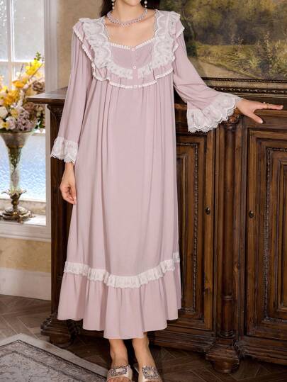 PalaceNights 复古宫廷风撞色蕾丝方领精致刺绣长款睡袍，秋冬款