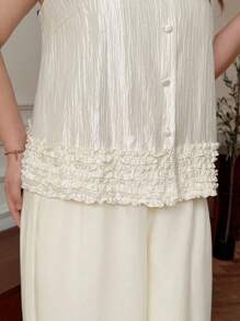 SHEIN LUNE Áo sơ mi nữ cỡ lớn không tay, màu trơn, cài một hàng khuy, cổ tròn, kiểu dáng cổ điển, viền bèo nhún, dáng rộng thoải mái, phong cách công sở tối giản, màu trơn, vải họa tiết hoa 3D, lãng mạn và thanh lịch, áo không tay, thích hợp cho mùa xuân, hè và thu, phong cách công sở tối giản, mặc hàng ngày, lãng mạn và thanh lịch, trang phục thiết yếu hàng ngày cho đi làm và hoạt động ngoài trời, thích hợp cho việc đi lại, tối giản, thanh lịch, cá tính, thích hợp cho tiệc tùng, thanh lịch và thời trang cho việc đi làm, phụ nữ sân bay, giáo viên. - Màu be - Xem 8