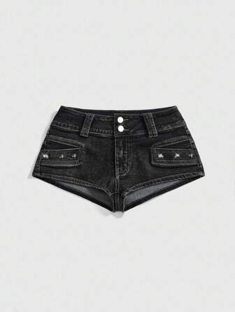 Pantaloncini di jeans da donna stile Kpop, vita super bassa, vintage, con decorazioni di teschi e borchie