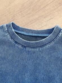 SHEIN 青少年男孩时尚休闲 Y2K 复古酷炫街头返校大学两件套，蓝色针织牛仔宽松长袖T恤搭配舒适宽松阔腿牛仔裤，适合儿童日常穿着，柔软舒适，也适合儿童秋冬季返校、返校节、锐舞派对、音乐节和海滩等场合，街头风校园服饰。 - 藍色 - 查看 3