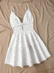 Women's White Jacquard Texture Fabric Waisted Back Cut-Out Mini Cami Dress, Figure-Flattering Design - White - View 2