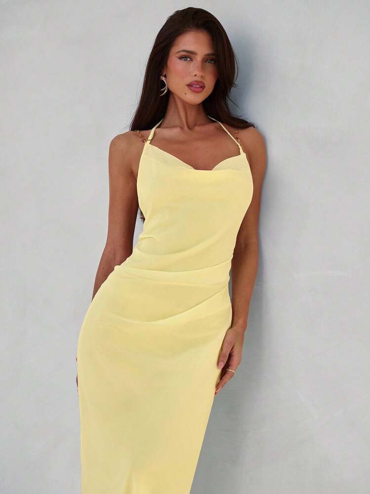 Aloruh Robe longue moulante élégante et sexy pour femme, col bénitier, dos nu, avec chaîne perlée. Couleur: Safran Jaune - Jaune clair - Voir 5