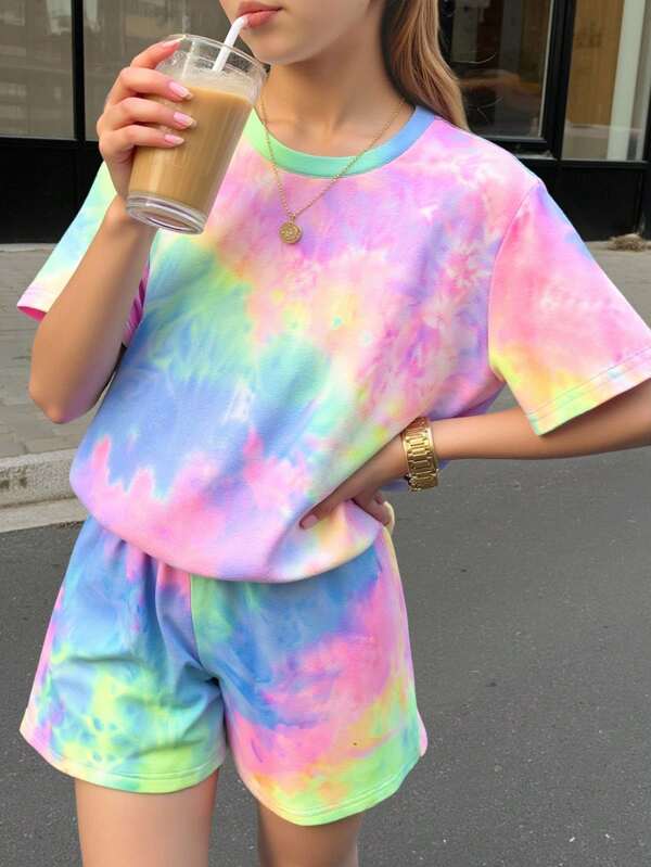 SHEIN Conjunto De Camiseta De Manga Corta Y Short Informal Con Patrón De Teñido Para Niñas Adolescentes En Verano