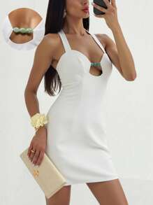 Firerie Vestido mini de mujer con corte en la cintura, escote halter sin mangas, con cuentas, en línea A, blanco, vestimenta casual de playa para vacaciones, elegante para graduación, uso diario, viajes de aeropuerto - Blanco - Ver 3