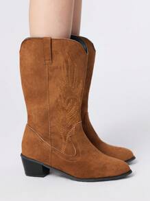 ROMWE Kawaii 女式刺绣牛仔靴，中筒，自然风格，棕色仿麂皮西部靴 - 鏽棕色 - 查看 4