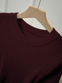 Franclia 女式优雅修身圆领短袖纽扣装饰针织连衣裙 - 酒紅色 - 查看 5