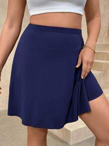 SHEIN LUNE Short de sport casual unicolore pour femmes grandes tailles