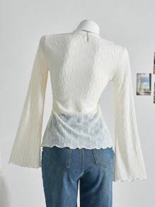 SHEIN 少女度假休闲V领蝴蝶结喇叭袖纹理面料长袖上衣 - 杏色 - 查看 2