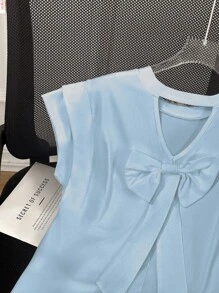 SHEIN Clasi Camiseta minimalista de unicolor para mujer con decoración de lazo