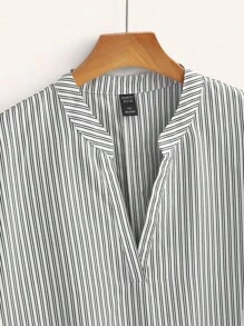 EMERY ROSE Plus Size Women Striped V-Neck Batwing Short Sleeve Casual Loose Fit Tunic Blouse Striped Top Striped Blouse Summer Top Preppy Top V-Neck Top - Black - View 4