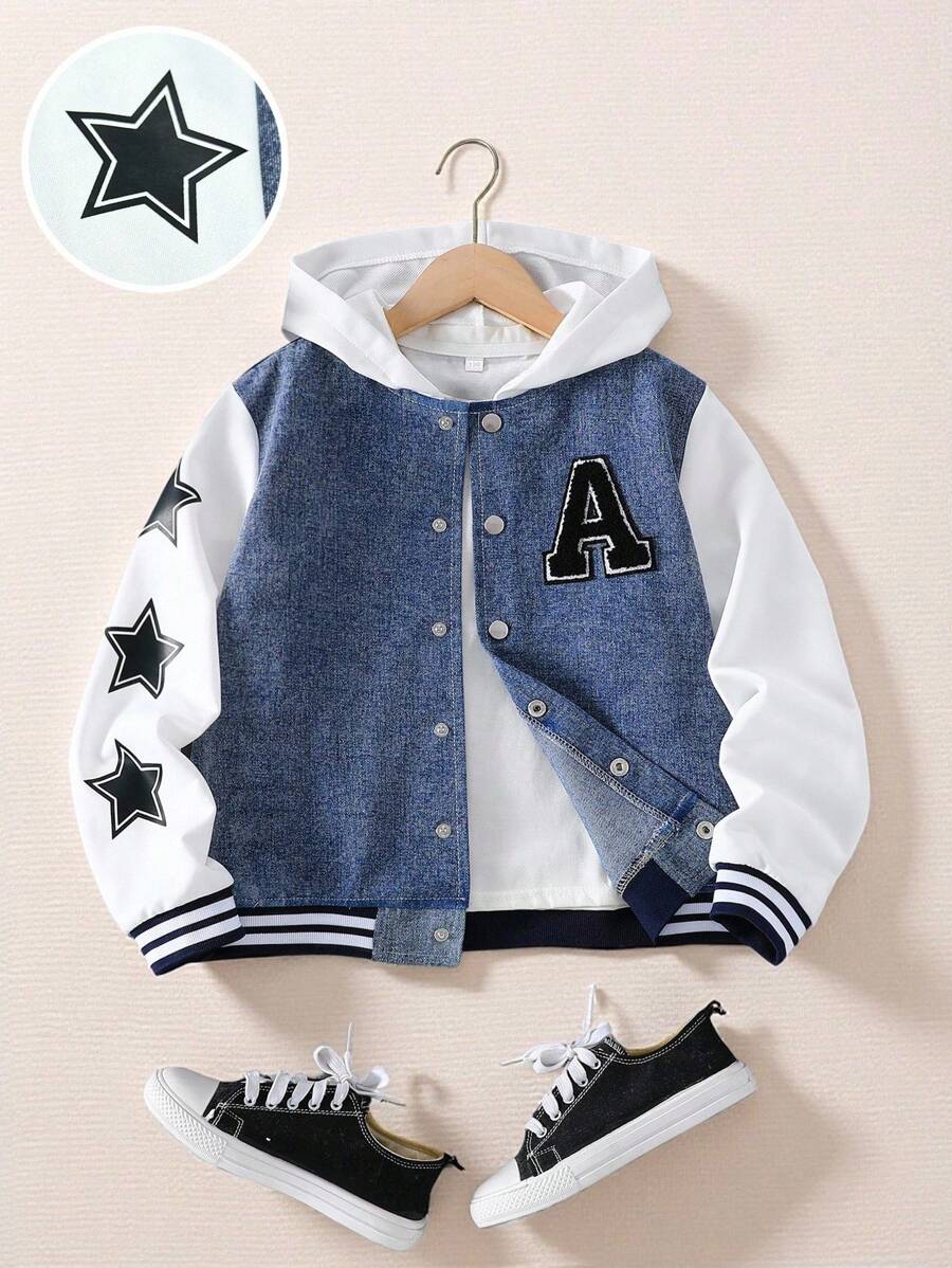Denimly 男童时尚舒适百搭学院风棒球服星星印花+刺绣字母水洗蓝色缝线牛仔卫衣夹克 - 中等水洗藍 - 查看 1