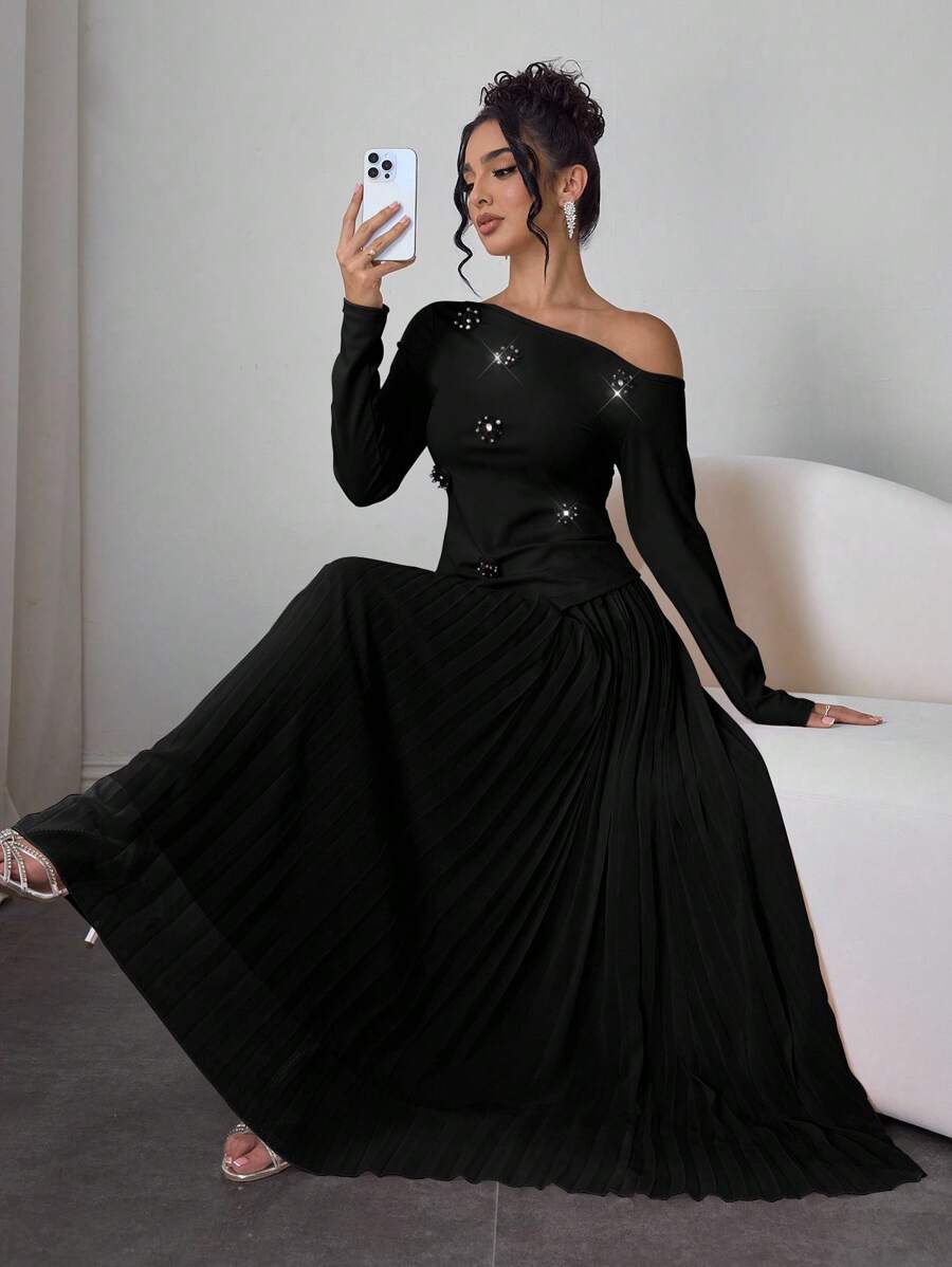 Modelyn 2 件套女士套装:斜肩串珠花朵上衣和褶皱雪纺中裙,春夏 - 黑色 - 查看 1