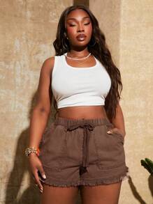 SHEIN SXY 大码女式新款春夏复古水洗弹力腰流苏下摆短裤，适合日常穿着、音乐节、音乐会、狂欢派对、海滩度假、约会之夜、生日、单身派对、俱乐部、可爱、休闲、购物、街头服饰、外出，易于搭配且看起来修身，凸显您的身材，修饰身材 - 咖啡棕 - 查看 7