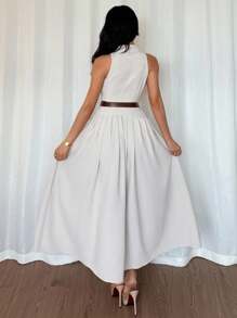 Rafferiza 女式束腰 V 领无袖开衩纽扣衬衫裙 - 卡其色 - 查看 2