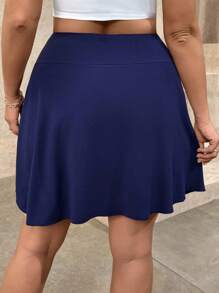 SHEIN LUNE Short de sport casual unicolore pour femmes grandes tailles