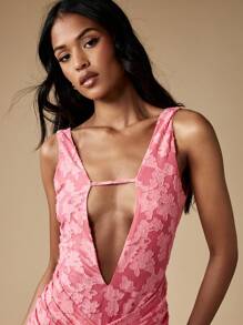MISSGUIDED Evening Plunge Neck Ruched Maxi Dress Glam Wedding Guest Gown With Rose Detail Front Split Ruffled Hem Special Occasion Gown - Hot Pink - View 6