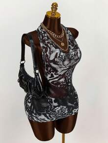 Amplova Enge, rückenfreie Midikleid aus Tigermuster-Mesh mit Kuhltrichter-Ausschnitt und drapiertem Ausschnitt, vielseitiges Design