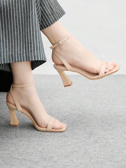 CUCCOO BIZCHIC Women's Apricot Wrinkled Patent PU Chunky Heel Square Toe Buckle Strap Sandals, Fashionable Minimalist Comfortable Summer Open Toe High Heels For Christmas Spring Shoes