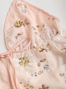 Sweetra 女士春夏新款适合海滩度假，亮片刺绣露背领蝴蝶结装饰可调节系带性感上衣 - 杏色 - 查看 5