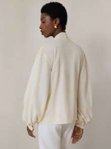 SHEIN Privé Women's Fashionable Lace Patchwork Hollow Faux Pearl Button Lantern Sleeve Shirt With Tie Collar Fall Cloth For Women