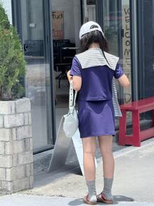 SHEIN Conjunto de 2 piezas de verano para niña preadolescente con blusa de manga corta de cuello redondo azul bordada y falda corta a rayas cómoda