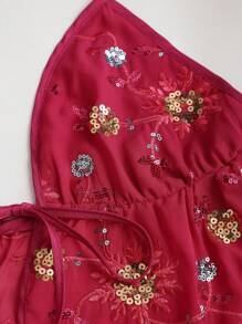 SHEIN Sweetro Áo cổ yếm thắt nơ trang trí thêu hạt cườm mới cho nữ, thiết kế dây buộc có thể điều chỉnh, phù hợp cho mùa xuân và mùa hè - Màu Hồng Tươi - Xem 4
