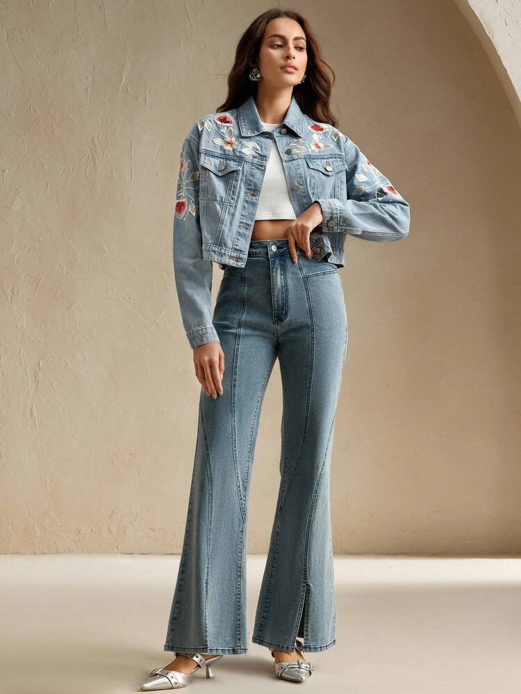 Luxuriöse bestickte Damenjacke aus Denim mit Strass-Verzierung in Blau